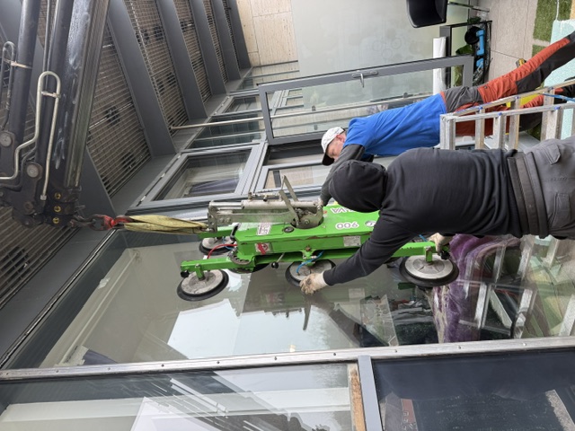 About Manor Park Glazing